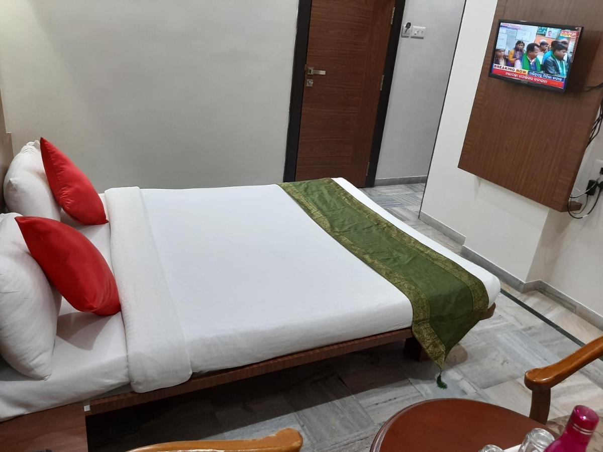 City Palace Hotel होटल सिटी पैलेस Nászik Kültér fotó