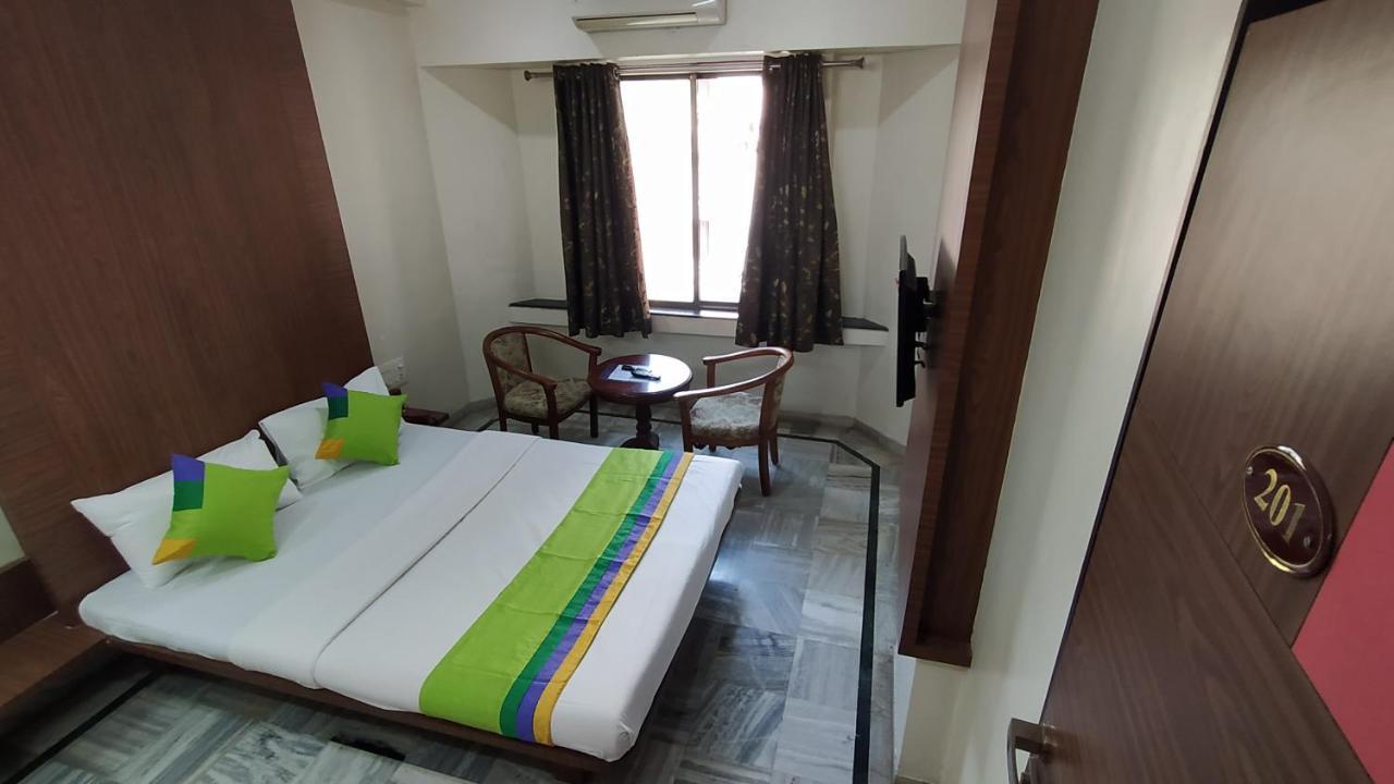City Palace Hotel होटल सिटी पैलेस Nászik Kültér fotó